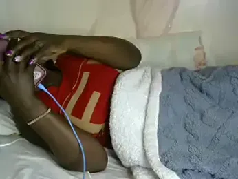 Sweetreena webcam stripchat model stream image