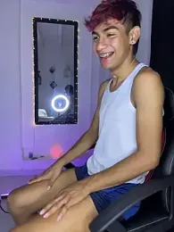 cherub_ webcam model stream image