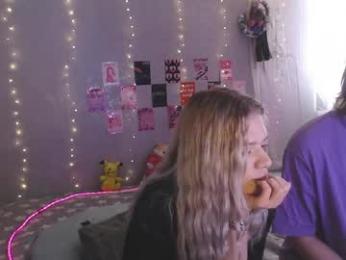 white_truffle webcam model stream image