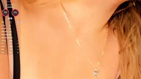 AlicePinky webcam model stream image