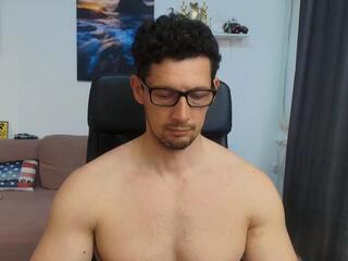 Brutus K webcam flirt4free model stream image