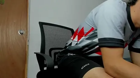 andrew_rose_ webcam model stream image