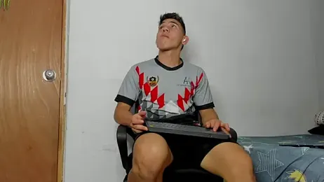 andrew_rose_ webcam model stream image