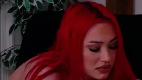 EmyHilton webcam model stream image