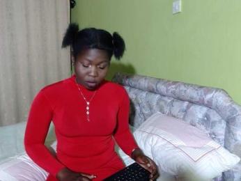 Cuddle-Cate webcam model stream image