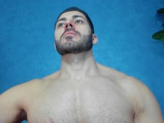 Cutler Q webcam model stream image