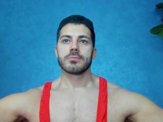 Cutler Q webcam flirt4free model stream image