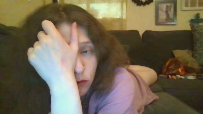 QueenCrimson webcam cam4 model stream image