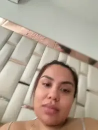 valeria2019hot webcam model stream image