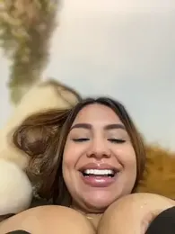 valeria2019hot webcam model stream image