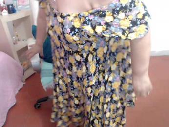 leonela webcam model stream image