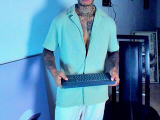 Jared Kushh webcam model stream image