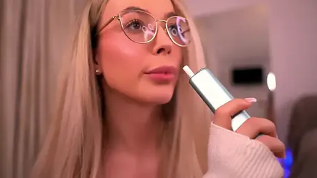 KylieJoyce webcam model stream image