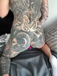 redNatified webcam model stream image