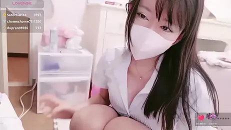 maii- webcam model stream image