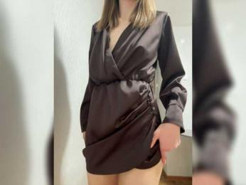 Lola-2 webcam model stream image