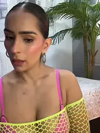 Mau_White webcam model stream image