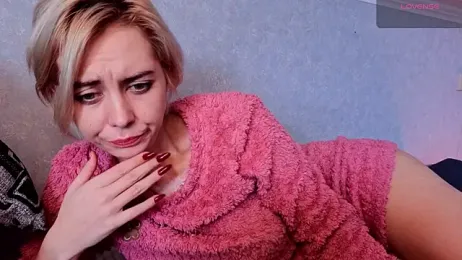 Blond_ice webcam model stream image