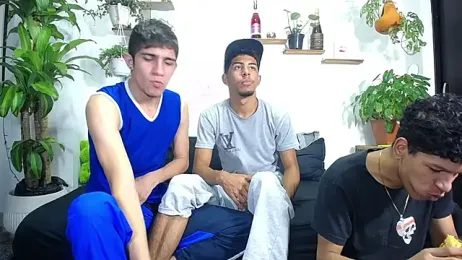 Interracial_Snow_Bunny webcam stripchat model stream image