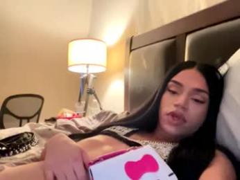 dynasty313 webcam model stream image