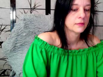 SweetLongLips webcam model stream image