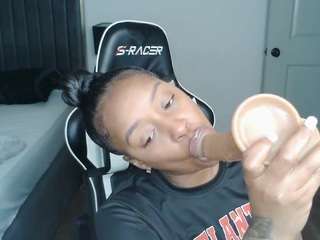 january-rose webcam model stream image