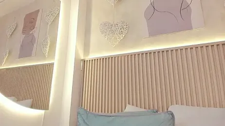 daiana_curly webcam model stream image