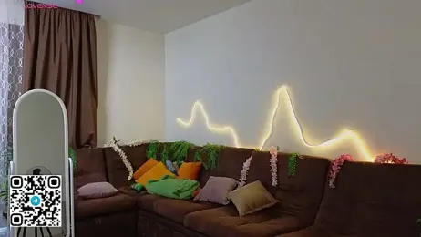 oliviabr0wn0 webcam stripchat model stream image