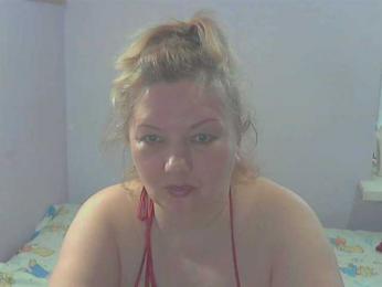 LucyAlexis webcam model stream image