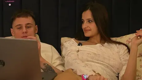 areuinme webcam model stream image