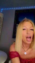 Ladyblue webcam model stream image