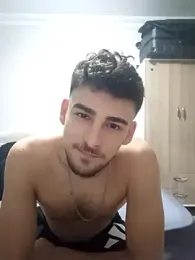 Yasinyasin7 webcam model stream image