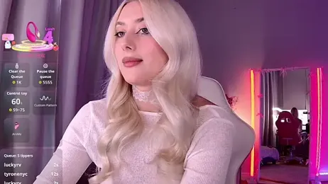 LoryWood webcam stripchat model stream image