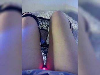 Piff_Pawlady webcam bongacams model stream image