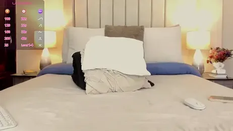 Romina_brunette webcam stripchat model stream image