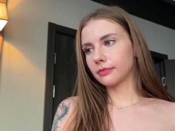 VikkiExtraCheese webcam bongacams model stream image