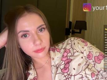 VikkiExtraCheese webcam bongacams model stream image