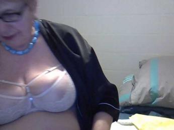 SweetCherry00 webcam bongacams model stream image