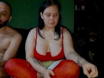 YourSweetPiggy webcam model stream image