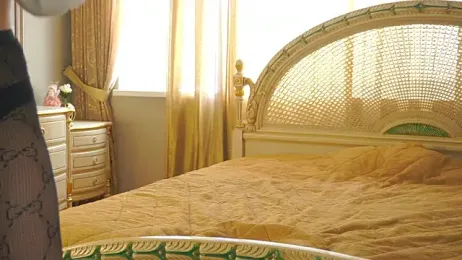 AlinaGach webcam model stream image