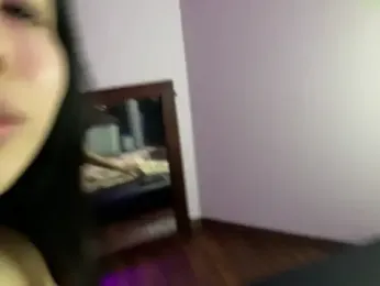 LcupYabai webcam model stream image