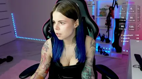 QueenAliceX webcam model stream image