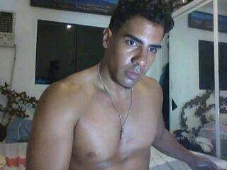 King Raul webcam flirt4free model stream image