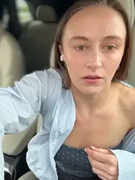 lunagirl13 webcam stripchat model stream image