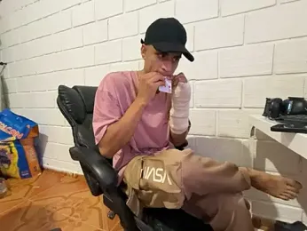 Max_TheHorseDick webcam stripchat model stream image