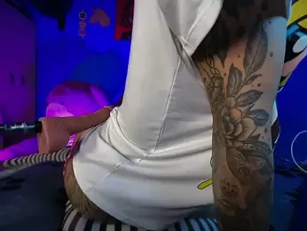 Naugth_channel_ts webcam model stream image