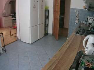 voyeurcam-julmodels-kitchen webcam model stream image