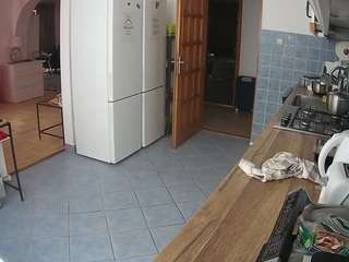 voyeurcam-julmodels-kitchen webcam model stream image