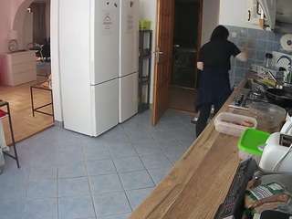 voyeurcam-julmodels-kitchen webcam model stream image