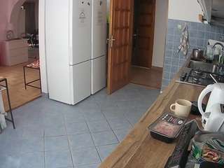 voyeurcam-julmodels-kitchen webcam model stream image